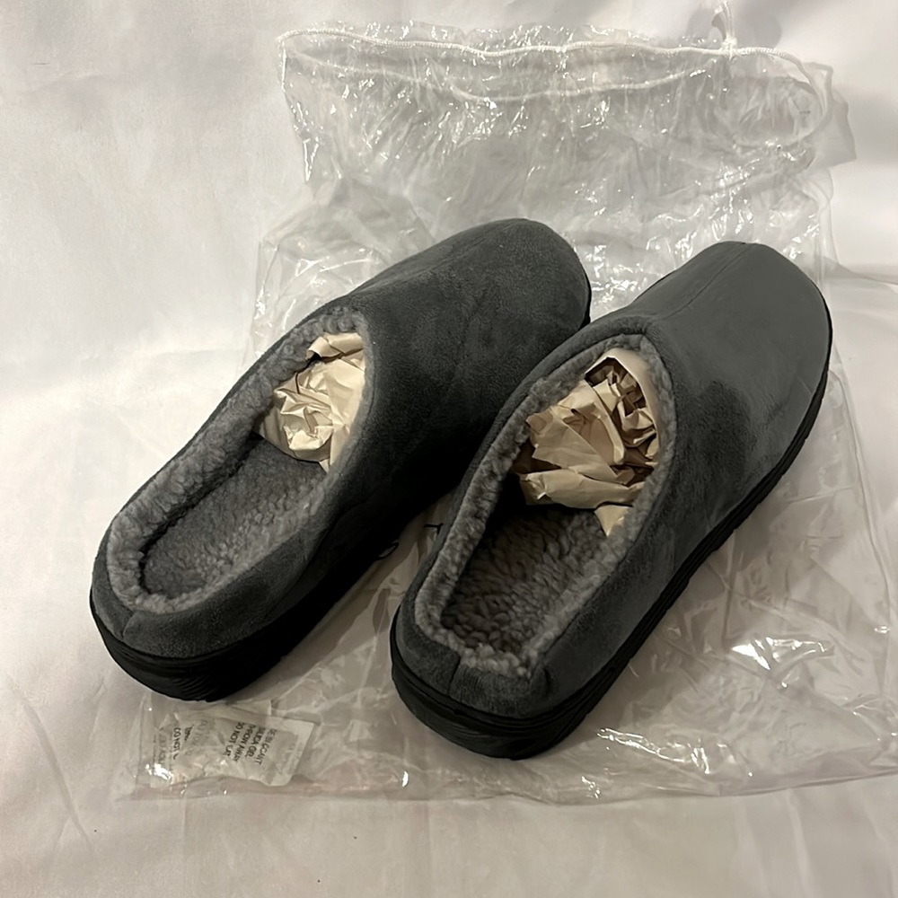 Avon Classic Unisex Slippers ~ XXL 13-14